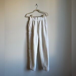 Alo Sherpa sweatpants